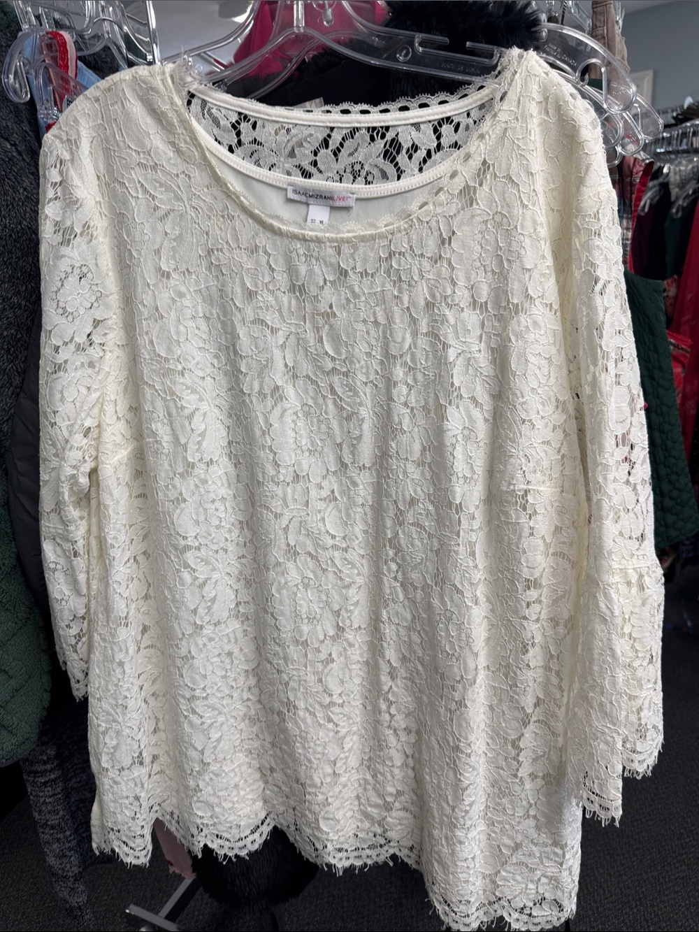 Isaac mizrahi lace top xl // 092341